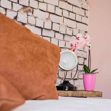 Industrie Stil Apartment Unweit Vom See Losheim Bagian luar foto