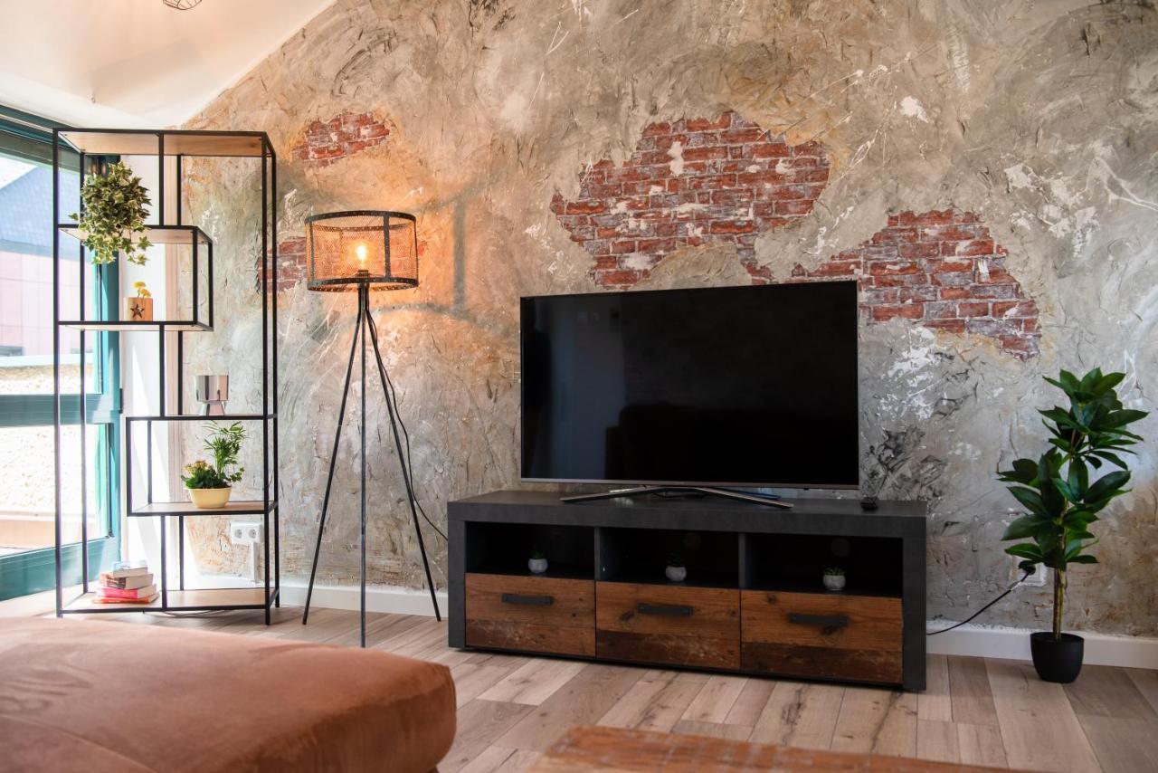 Industrie Stil Apartment Unweit Vom See Losheim Bagian luar foto