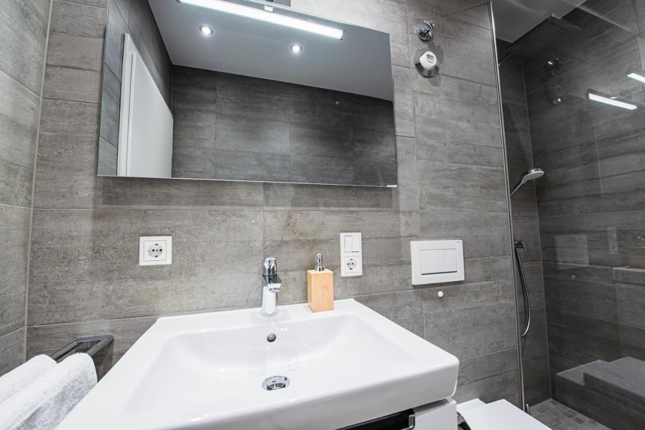 Industrie Stil Apartment Unweit Vom See Losheim Bagian luar foto