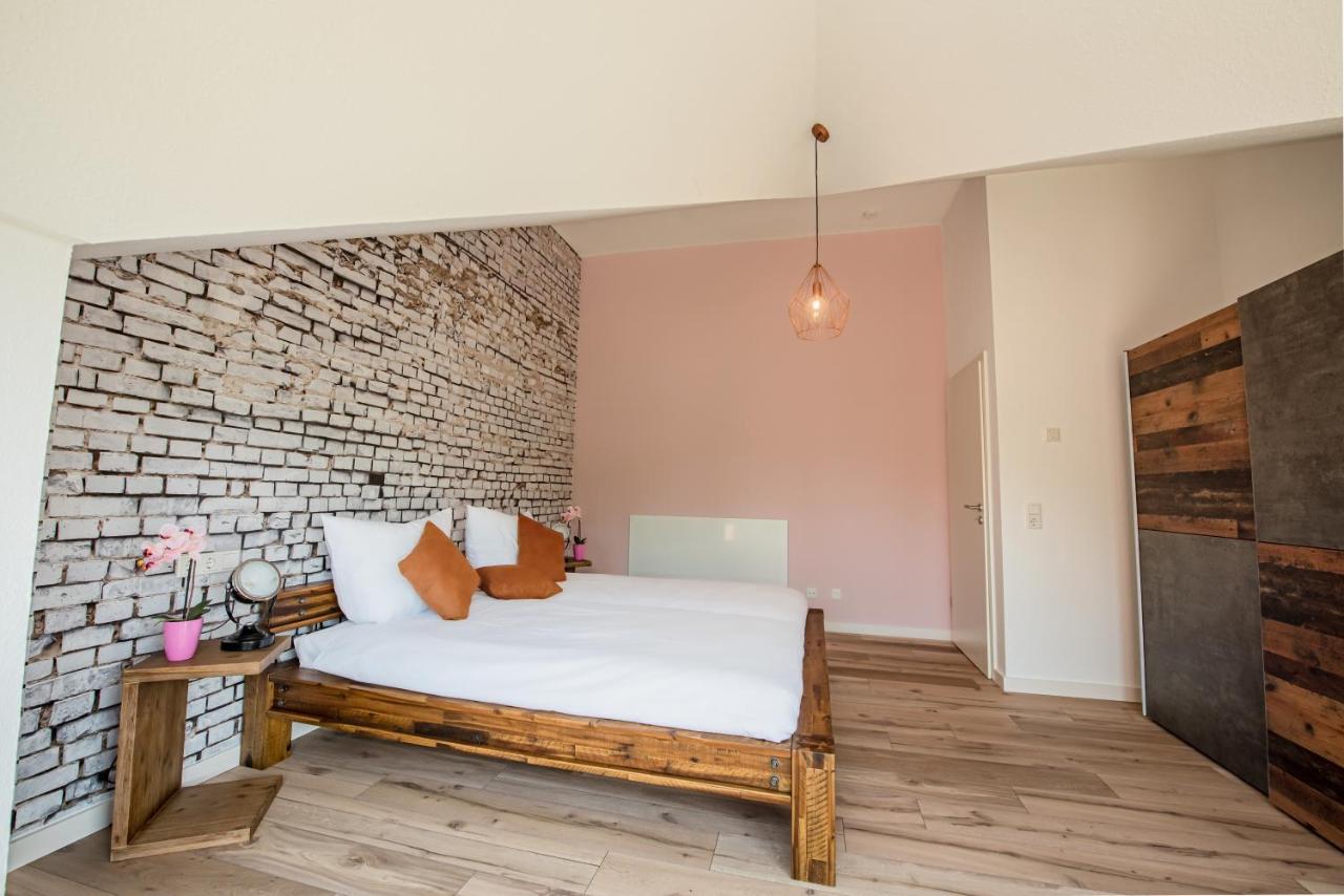 Industrie Stil Apartment Unweit Vom See Losheim Bagian luar foto
