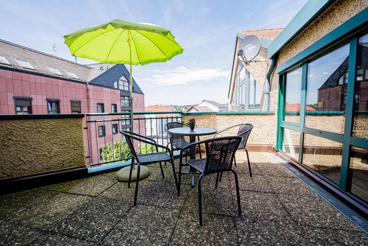 Industrie Stil Apartment Unweit Vom See Losheim Bagian luar foto